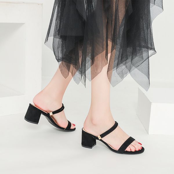 female shoes slippers heels slides flock rivet low shose women square heel 2020 high soft block pu fabric metal, Black
female shoes slippers heels slides flock rivet low shose women square heel 2020 high soft block pu fabric metal, Black