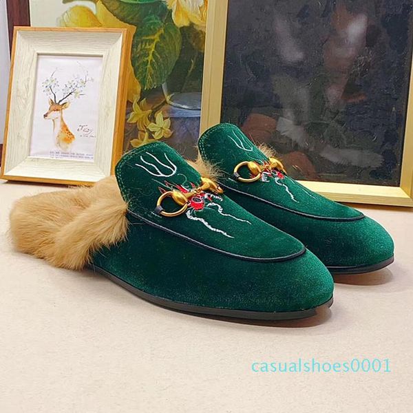 men's and women's warm plus velvet no heel muller shoes autumn and winter new leather letters embroidered baotou rabbit fur slippe, Black
men's and women's warm plus velvet no heel muller shoes autumn and winter new leather letters embroidered baotou rabbit fur slippe, Black