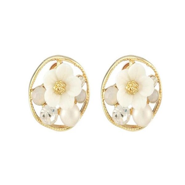 fashion round geometric flower gold earrings temperament women's crystal stud earrings party jewelry, Golden;silver
fashion round geometric flower gold earrings temperament women's crystal stud earrings party jewelry, Golden;silver