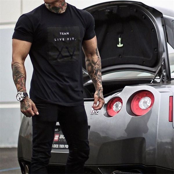 2017 Casual Summer New Clothing Gyms &Casual T -Shirt Mens Fitness Tops Tees Fashion Streetwear Work Out Clothing Sportwear
2017 Casual Summer New Clothing Gyms &Casual T -Shirt Mens Fitness Tops Tees Fashion Streetwear Work Out Clothing Sportwear