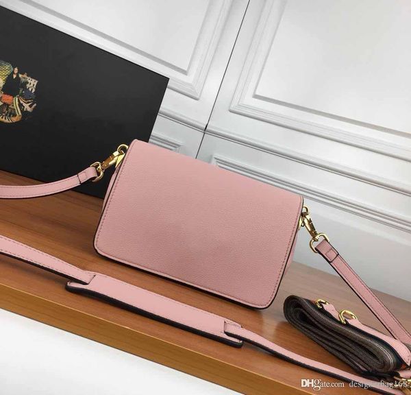 новые классические дизайнерские женские сумки crossbody сумка мода натуральная кожа ремень сумки на ремне маленькие сумки посыльного кошелек
новые классические дизайнерские женские сумки crossbody сумка мода натуральная кожа ремень сумки на ремне маленькие сумки посыльного кошелек