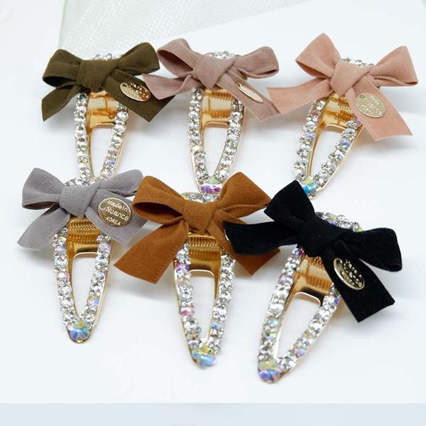 мода bowknot rhinestone зажимы заколки кристалл зажим для волос шпильки для девочек женщин alloy аксессуары для волос, Slivery;white
мода bowknot rhinestone зажимы заколки кристалл зажим для волос шпильки для девочек женщин alloy аксессуары для волос, Slivery;white