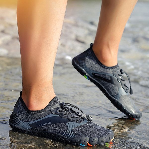 2020 sneakers swimming shoes quick-drying aqua shoes and children water for beach men shoes, Black
2020 sneakers swimming shoes quick-drying aqua shoes and children water for beach men shoes, Black