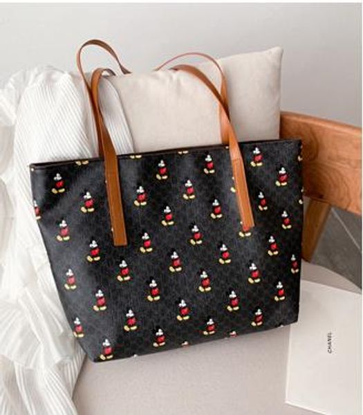 designer handbags summer new mickey shoulder bag large capacity portable bucket bag shopping bag
designer handbags summer new mickey shoulder bag large capacity portable bucket bag shopping bag