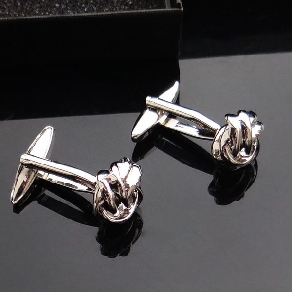 2020 пятна оптовых бутики манжеты ссылка металла твист запонки роза запонка мода мужчина и женщины рубашки, Silver
2020 пятна оптовых бутики манжеты ссылка металла твист запонки роза запонка мода мужчина и женщины рубашки, Silver