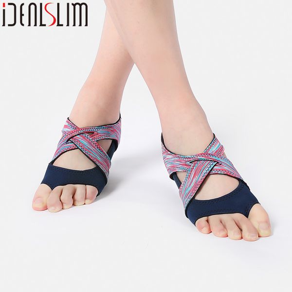 idealslim yoga shoes women yoga sock for fitness sport trainers shoes woman flexible fabric sneakers open toe
idealslim yoga shoes women yoga sock for fitness sport trainers shoes woman flexible fabric sneakers open toe