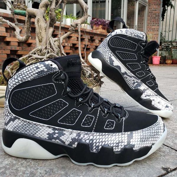9 9s black white snakeskin dream it do it unc basketball shoes la oreo university blue bred space jam melo men sports sneakers
9 9s black white snakeskin dream it do it unc basketball shoes la oreo university blue bred space jam melo men sports sneakers