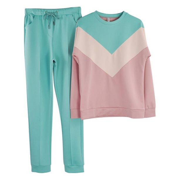 color stitching active tracksuit round neck pullover sweatshirt and pant two piece set female fashion new convention, Gray
color stitching active tracksuit round neck pullover sweatshirt and pant two piece set female fashion new convention, Gray