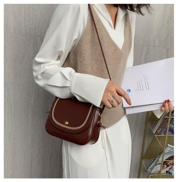 mini bag 2020 new fashion small square bag retro female korean casual shoulder messenger handbagva99620
mini bag 2020 new fashion small square bag retro female korean casual shoulder messenger handbagva99620