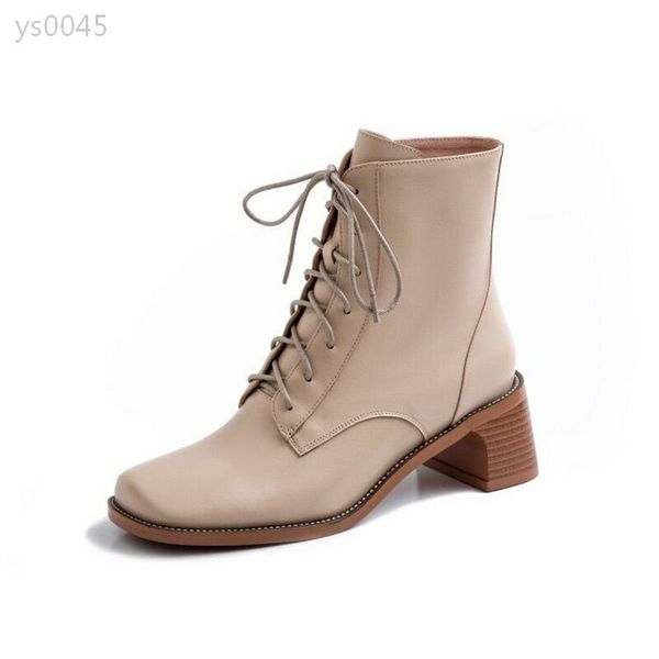 2019 high grade new martin boots european and american genuine short boots leather fashion thick heel boots wild women's boot, Black
2019 high grade new martin boots european and american genuine short boots leather fashion thick heel boots wild women's boot, Black