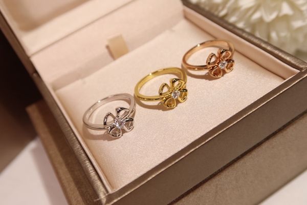 s925 sterling silver classic ladies flower ring youth simple and elegant ring fashion temperament gold rose gold high quality
s925 sterling silver classic ladies flower ring youth simple and elegant ring fashion temperament gold rose gold high quality