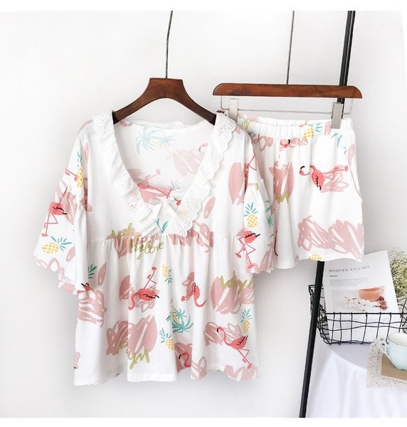 2019 summer cotton women pajamas sets flamingo pattern flare sleeve v neck + elastic waist shorts home wear 2 pcs suits, Black;red
2019 summer cotton women pajamas sets flamingo pattern flare sleeve v neck + elastic waist shorts home wear 2 pcs suits, Black;red