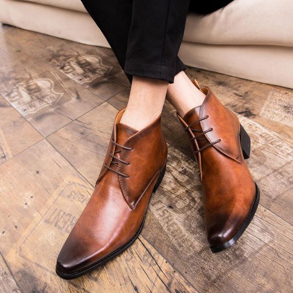 pointed toe british style men's autumn and winter glossy leather black thick mid heel boots business male high- botas hombre
pointed toe british style men's autumn and winter glossy leather black thick mid heel boots business male high- botas hombre