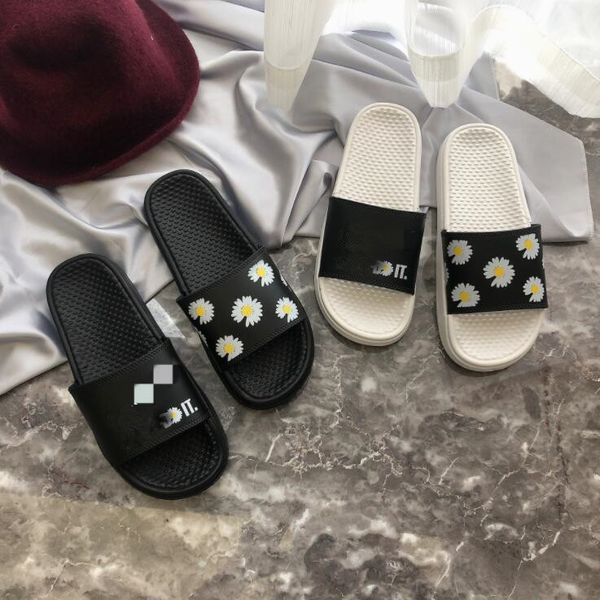 men slippers eva men summer shoes women couple flip flops soft black and white chrysanthemum casual male femme ing
men slippers eva men summer shoes women couple flip flops soft black and white chrysanthemum casual male femme ing