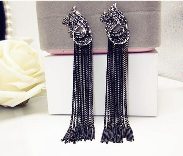 luxury rhinestone vintage tassel earrings drop earring for women party jewelry black chains long dangle earrings, Silver
luxury rhinestone vintage tassel earrings drop earring for women party jewelry black chains long dangle earrings, Silver