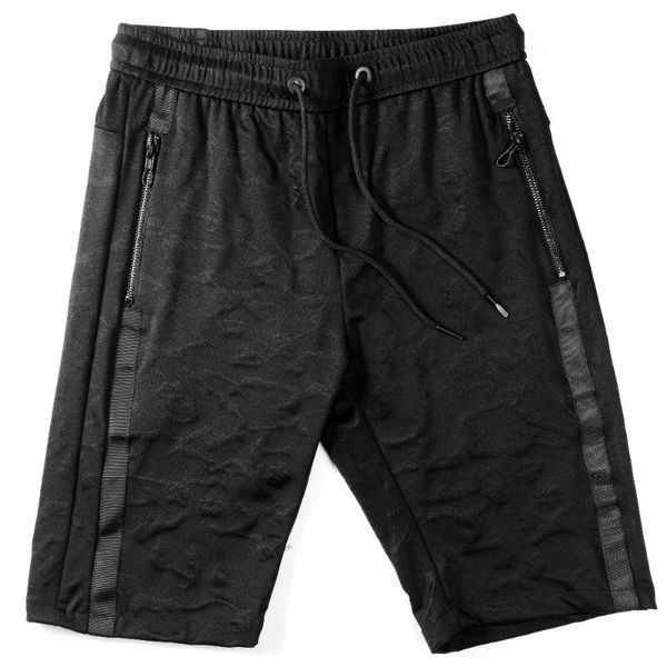 2020 summer new direct selling casual shorts with brand embroidery solid fitness zipper pocket regular men shorts, White;black
2020 summer new direct selling casual shorts with brand embroidery solid fitness zipper pocket regular men shorts, White;black