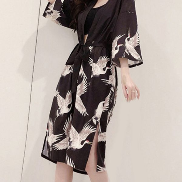 female japanese style patchwork v neck sashes thin section sunscreen coat spring summer vintage loose long coat, Black;brown
female japanese style patchwork v neck sashes thin section sunscreen coat spring summer vintage loose long coat, Black;brown