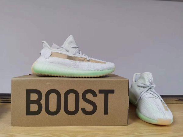 true form hyperspace clay static designer sneaker men women cream white blue tint black bred men trainers running shoes
true form hyperspace clay static designer sneaker men women cream white blue tint black bred men trainers running shoes