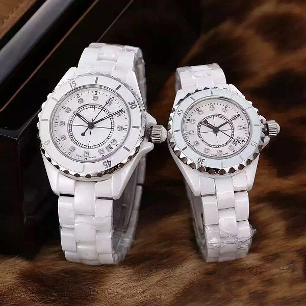 2 color Hot sale quartz watch women&men watches 33mm&38mm ceramic shell and strap Auto date Folding buckle fashion wristwatches wristwatch, Slivery;brown
2 color Hot sale quartz watch women&men watches 33mm&38mm ceramic shell and strap Auto date Folding buckle fashion wristwatches wristwatch, Slivery;brown