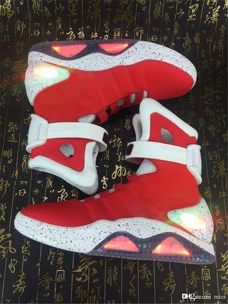 2019 automatic shoelaces air mag back to the future sneakers men basketball shoes auto laces marty mcfly led glow in the dark 417744-001
2019 automatic shoelaces air mag back to the future sneakers men basketball shoes auto laces marty mcfly led glow in the dark 417744-001