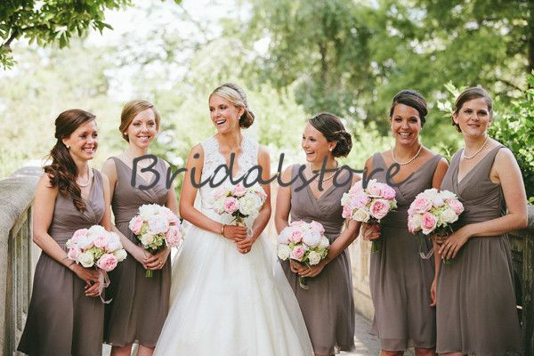 knee length taupe bridesmaid dresses v neck chiffon country wedding guest dress maid of honor dresses a line prom gowns, White;pink
knee length taupe bridesmaid dresses v neck chiffon country wedding guest dress maid of honor dresses a line prom gowns, White;pink