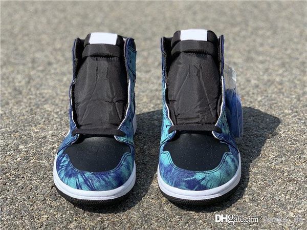 air aauthentic 1 high og retro wmns tie-dye basketball shoes aurora green woman man sports sneakers cd0461-100 with box
air aauthentic 1 high og retro wmns tie-dye basketball shoes aurora green woman man sports sneakers cd0461-100 with box