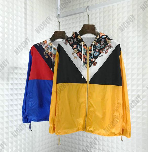 2019 fashion designer brand mens clothing europe windbreaker flowers geometry patchwork color zip streetwear outwear jacket, Black;brown
2019 fashion designer brand mens clothing europe windbreaker flowers geometry patchwork color zip streetwear outwear jacket, Black;brown