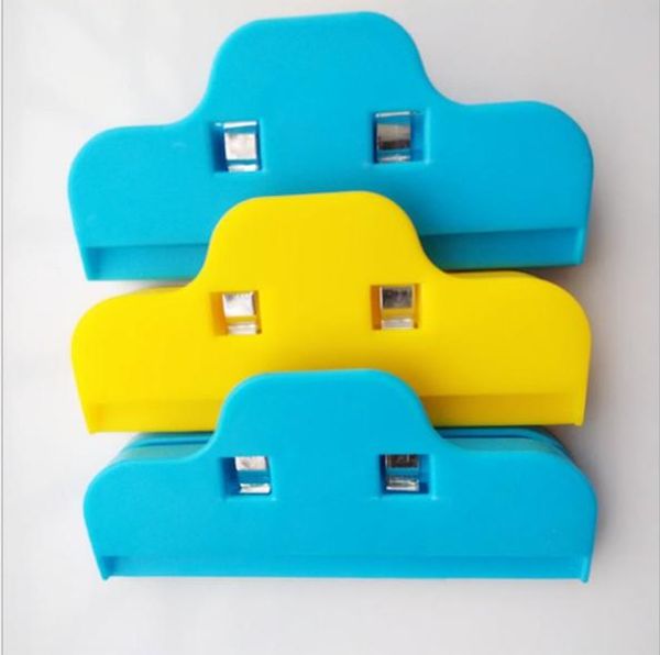 new colour plastic sealing clip moisture-proof food bag snack bag milk powder bag sealing clothes towel windproof clip
new colour plastic sealing clip moisture-proof food bag snack bag milk powder bag sealing clothes towel windproof clip