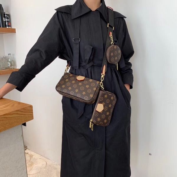 designer luxury old flower three-piece autumn and winter new women's casual wild mahjong bag retro messenger bag shoulder bag
designer luxury old flower three-piece autumn and winter new women's casual wild mahjong bag retro messenger bag shoulder bag