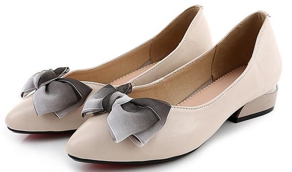2019 women's shoes in spring and autumn with new style low heel pointed end bowknot @55, Black
2019 women's shoes in spring and autumn with new style low heel pointed end bowknot @55, Black