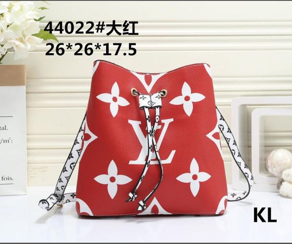 2020 new designers designed casual pu handbag, women's handbag, fashion shoulder bag, cross-body bag, bucket bag
2020 new designers designed casual pu handbag, women's handbag, fashion shoulder bag, cross-body bag, bucket bag