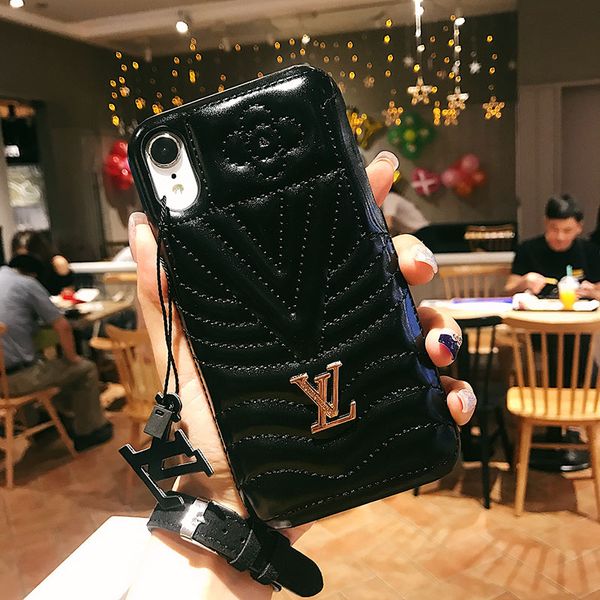 One Piece Luxury Brand Designer Phone Cases For iPhone XS Max XR X Pu Leather Back Cover for iPhone 7 8 6s 6 Plus Funda Capa for gifts
One Piece Luxury Brand Designer Phone Cases For iPhone XS Max XR X Pu Leather Back Cover for iPhone 7 8 6s 6 Plus Funda Capa for gifts