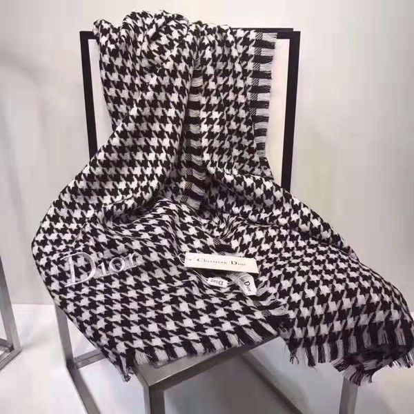 двухцветный классический стиль никогда не выйдет из моды. 70 * 200 см, Blue;gray
двухцветный классический стиль никогда не выйдет из моды. 70 * 200 см, Blue;gray