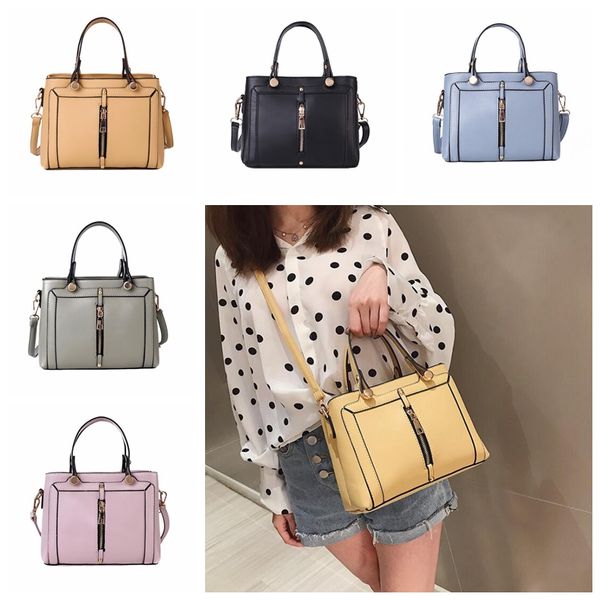 women messenger bags leather casual handbags female designer bag vintage small size tote shoulder bag quality
women messenger bags leather casual handbags female designer bag vintage small size tote shoulder bag quality