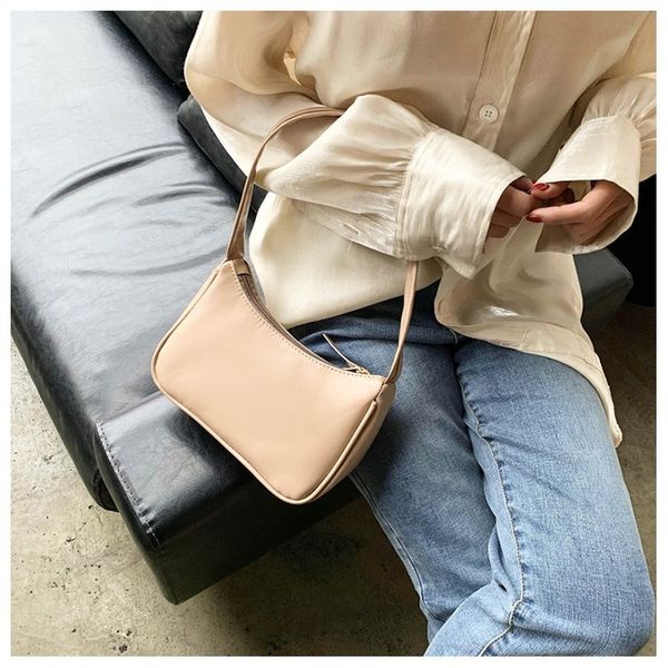 2020 bag female korean version of the new ins retro wild shoulder shoulder bag french handbag
2020 bag female korean version of the new ins retro wild shoulder shoulder bag french handbag