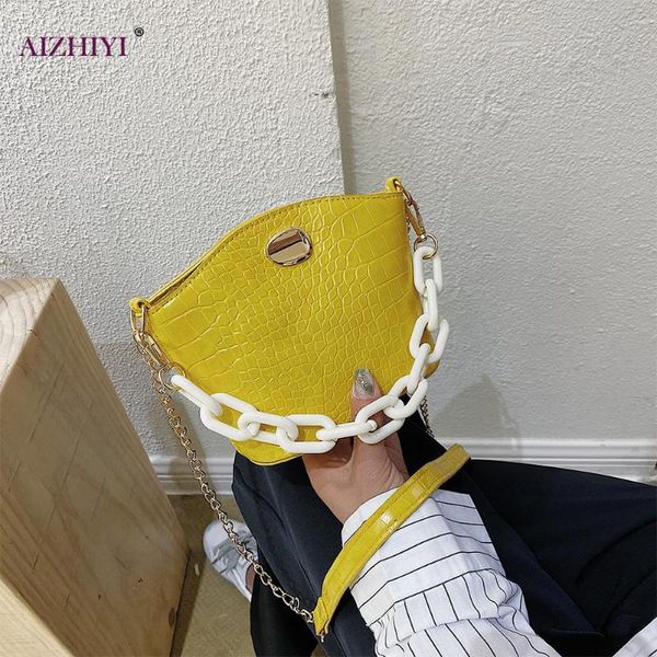 women chain simple pattern shoulder messenger bag mini leather crossbody bags youth ladies small square bags
women chain simple pattern shoulder messenger bag mini leather crossbody bags youth ladies small square bags