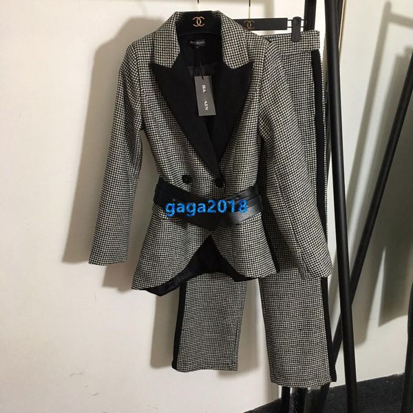 high end женщины девушки твид блейзер куртка лоскутное старинные чек печати пояс с длинным рукавом пик лацкан верхняя одежда брюки мода брюк, White
high end женщины девушки твид блейзер куртка лоскутное старинные чек печати пояс с длинным рукавом пик лацкан верхняя одежда брюки мода брюк, White