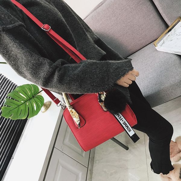 женская crossbody женский 2019 новая мода корейская версия простой дикой дамы сумка на ремне
женская crossbody женский 2019 новая мода корейская версия простой дикой дамы сумка на ремне