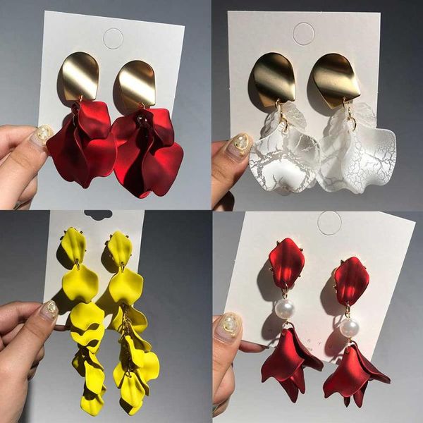 flatfoosie exquisite flower long drop earrings for women new fashion elegant temperament dangle earring jewelry party gifts, Silver
flatfoosie exquisite flower long drop earrings for women new fashion elegant temperament dangle earring jewelry party gifts, Silver