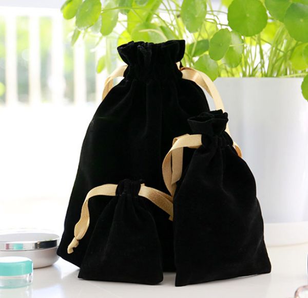 gold ribbon black velvet gift bag 7x9cm 9x12cm 11x16cm 18x22cm pack of 50 makeup jewelry drawstring pouch, Pink;blue
gold ribbon black velvet gift bag 7x9cm 9x12cm 11x16cm 18x22cm pack of 50 makeup jewelry drawstring pouch, Pink;blue