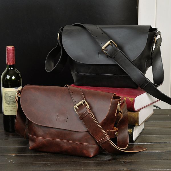 trend of the new korean version of retro fashion men's bag british casual bag shoulder slung fashion men's crazy horse
trend of the new korean version of retro fashion men's bag british casual bag shoulder slung fashion men's crazy horse