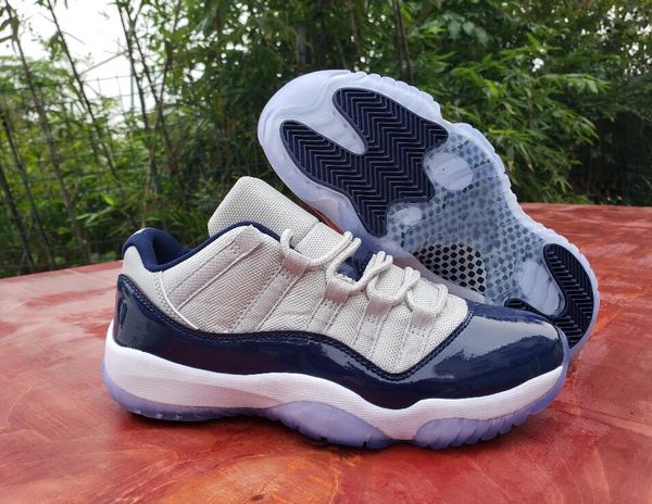 2020 wmns 11s concord white blue low meshes breathable shoes outdoor shoes women men shoes size 36-47
2020 wmns 11s concord white blue low meshes breathable shoes outdoor shoes women men shoes size 36-47