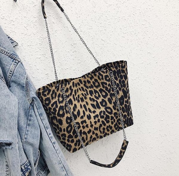 fashion leopard women handbag canvas women shoulder bags designer messenger bags ladies chain casual tote chain shoulder handbag
fashion leopard women handbag canvas women shoulder bags designer messenger bags ladies chain casual tote chain shoulder handbag