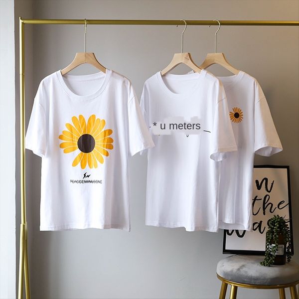 super fire ins little daisy short-sleeved t-shirt women's summer clothes 2020 white loose large size half-sleeved fashion
super fire ins little daisy short-sleeved t-shirt women's summer clothes 2020 white loose large size half-sleeved fashion