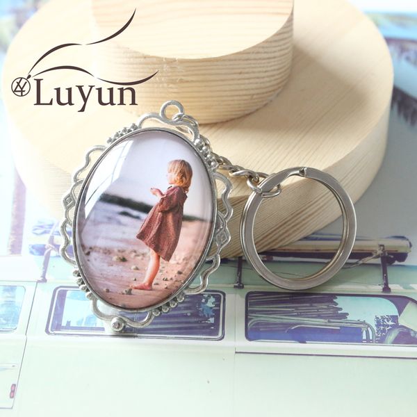 luyun 4 ps customization round oval silver bottom crystal glass pendant keychain fashion birthday gift wholesale
luyun 4 ps customization round oval silver bottom crystal glass pendant keychain fashion birthday gift wholesale