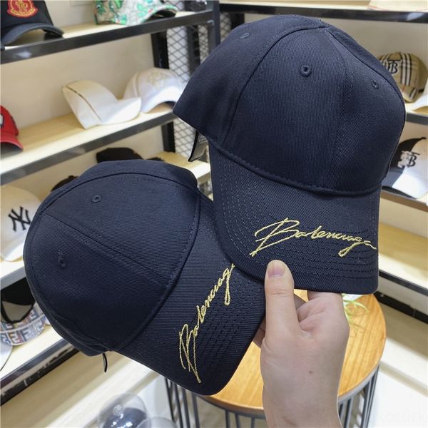 2020 female letter embroidery black paris high-end fashion men's baseball cap embroidered baseball cap curved cornice hat summer, Blue;gray
2020 female letter embroidery black paris high-end fashion men's baseball cap embroidered baseball cap curved cornice hat summer, Blue;gray