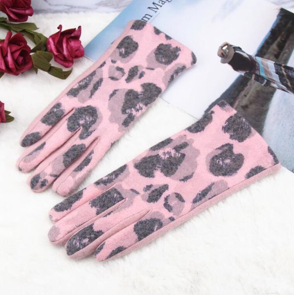 womens thicken thermal warm glove girls winter touch screen imitation cashmere driving glove r689, Blue;gray
womens thicken thermal warm glove girls winter touch screen imitation cashmere driving glove r689, Blue;gray