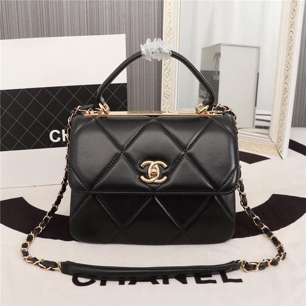 High grade women houlder bag fa hion quare plaid female handbag trendy letter buckle lady cro body bag
High grade women houlder bag fa hion quare plaid female handbag trendy letter buckle lady cro body bag