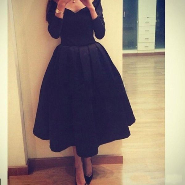 Short Evening Dresses 2018 New Arrival Tea Length Black Pleat Satin A Line Formal Prom Gowns Vestido de Festa
Short Evening Dresses 2018 New Arrival Tea Length Black Pleat Satin A Line Formal Prom Gowns Vestido de Festa