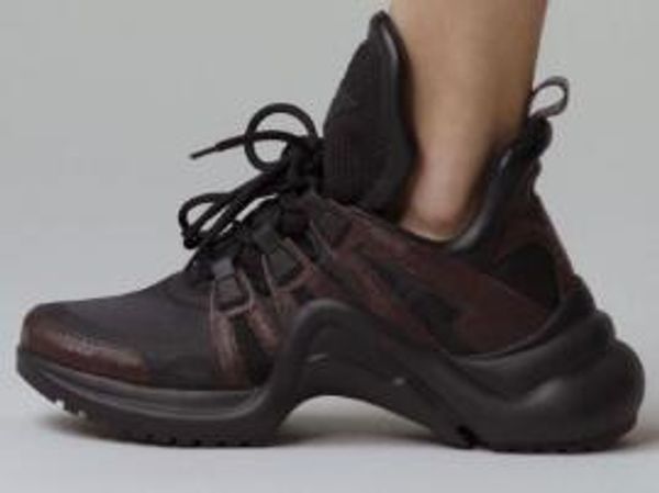 Трехместный С Дизайнером Низкий Новое Прибытие Сочетание Кроссовок Подошвы Боти
Трехместный С Дизайнером Низкий Новое Прибытие Сочетание Кроссовок Подошвы Боти